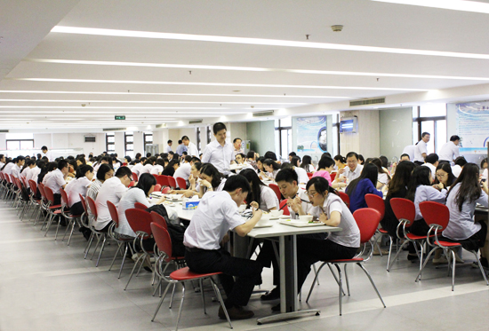 广州丰泉餐饮管理有限公司广州食堂承包公司