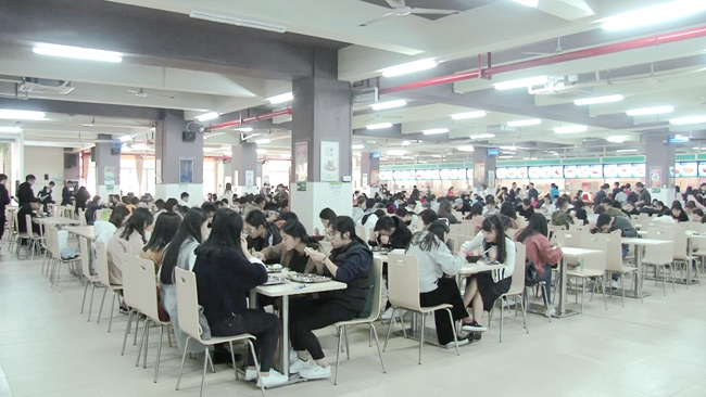 丰泉餐饮入驻农工商职业学院食堂为学子提供安全饮食